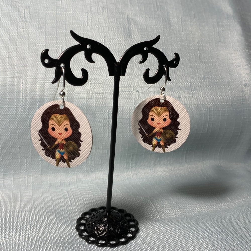 NWT Wonder Woman Faux Leather Handmade Earrings